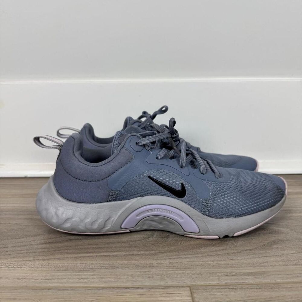 Nike Women's Blue and Grey Trainers - Picture 3 of 8